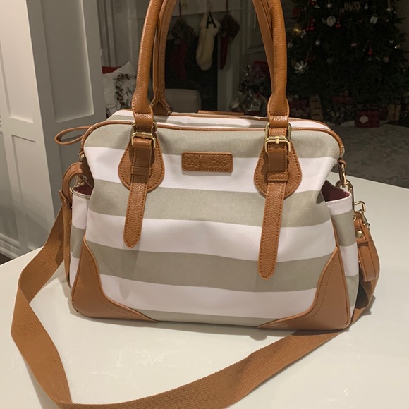 Coco and Kiwi The Provence diaper bag - Picture 2 of 15